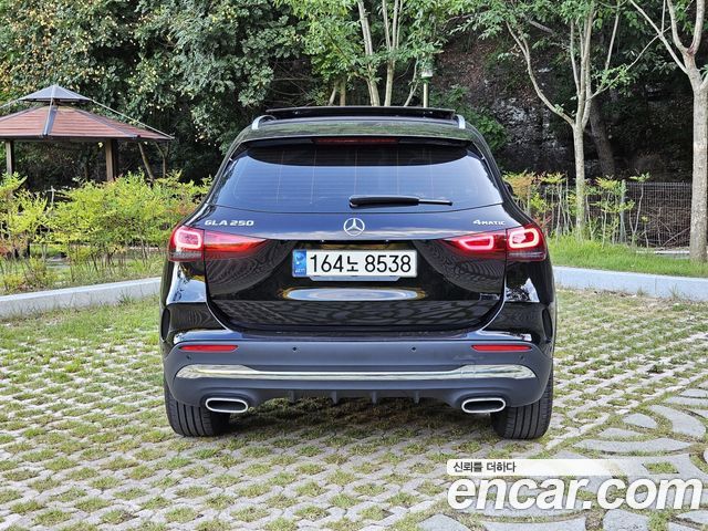 Mercedes-Benz GLA-Class (H247) GLA250 4MATIC 2021 — фото 5