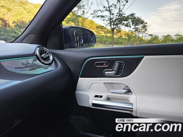 Mercedes-Benz GLA-Class (H247) GLA250 4MATIC 2021 — фото 20