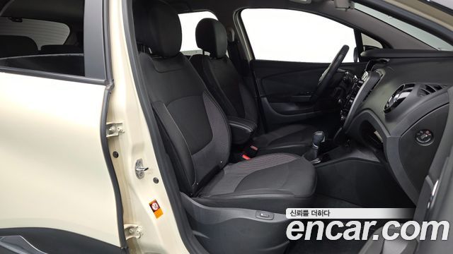 Renault Korea QM3 LE 2016 — фото 11