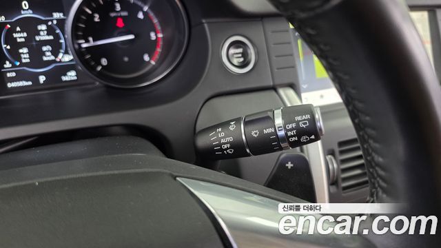 Land Rover Discovery Sport 2.0 TD4 HSE Luxury 2018 — фото 30