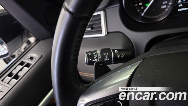 Land Rover Discovery Sport 2.0 TD4 HSE Luxury 2018 — фото 32