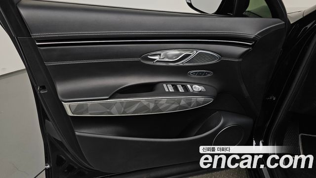 Genesis GV70 2.2 Diesel AWD 2022 — фото 30