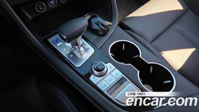 Genesis G70 Gasoline 2.5T 4WD 2025 — фото 9