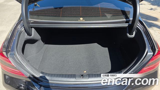 Genesis G70 Gasoline 2.5T 4WD 2025 — фото 16