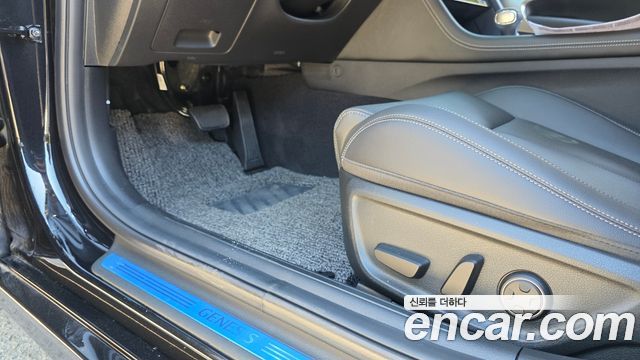 Genesis G70 Gasoline 2.5T 4WD 2025 — фото 18