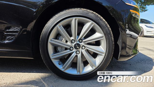 Genesis G70 Gasoline 2.5T 4WD 2025 — фото 21