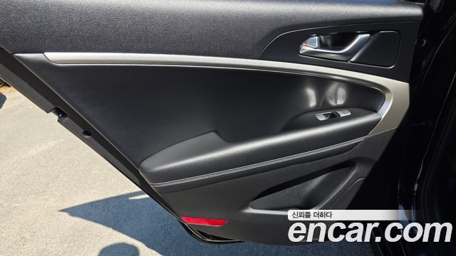 Genesis G70 Gasoline 2.5T 4WD 2025 — фото 25