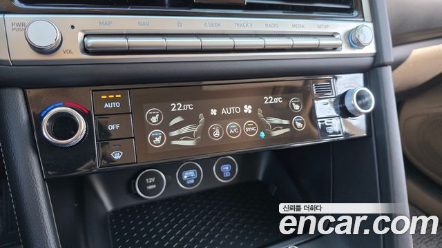 Genesis G70 Gasoline 2.5T 4WD 2025 — фото 29