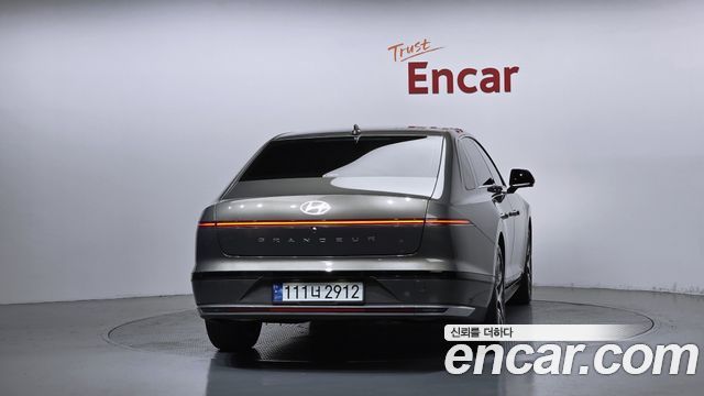 Hyundai Grandeur Hybrid (GN7) Exclusive 2023 — фото 4
