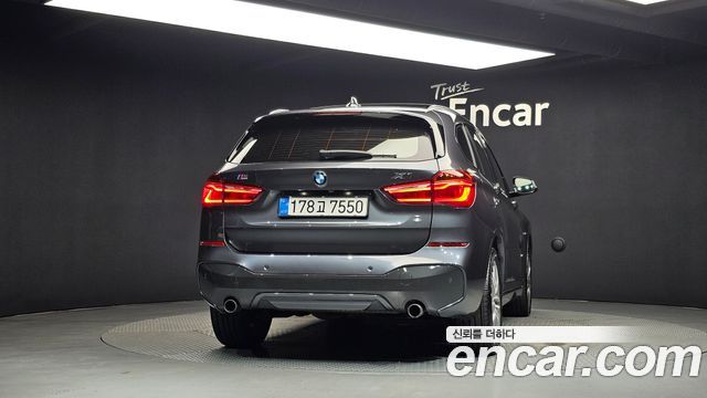 BMW X1 (F48) xDrive 20d M Sport package 2016 — фото 4