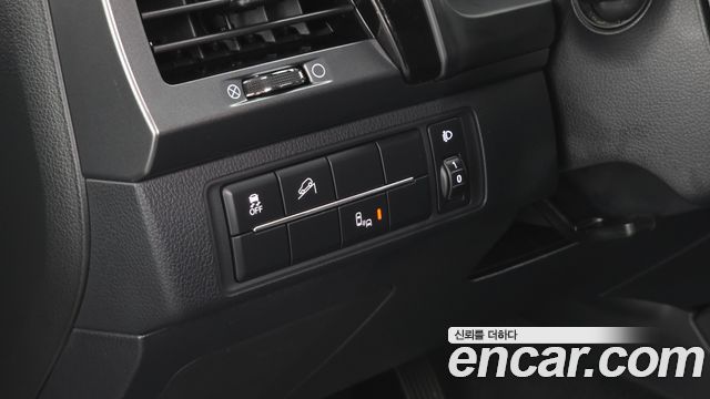 KG Mobility (SsangYong) Rexton Sports Diesel 2.2 4WD Prestige 2021 — фото 15