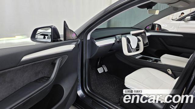 Tesla Model Y Performance AWD 2024 — фото 10