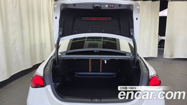 Mercedes-Benz E-Class (W214) E200 Avantgarde 2025 — фото 20