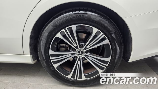 Mercedes-Benz E-Class (W214) E200 Avantgarde 2025 — фото 21