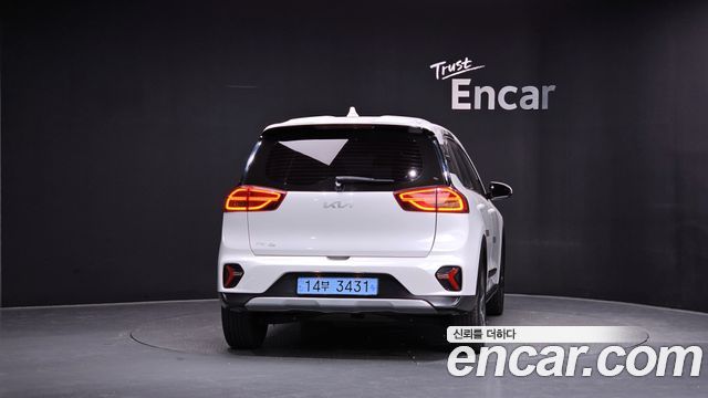 Kia Niro Plus Earth 2023 — фото 4