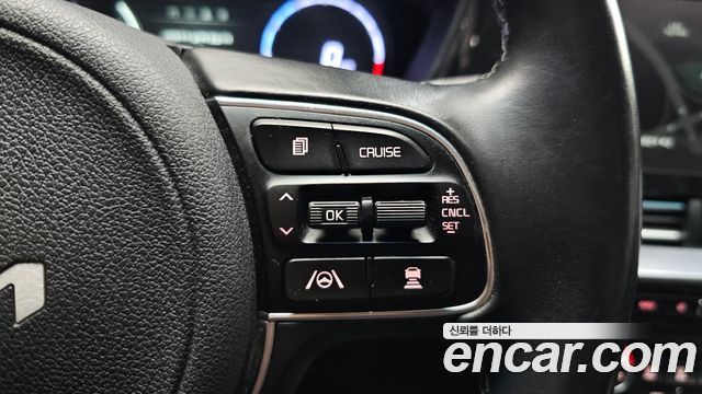 Kia Niro Plus Earth 2023 — фото 16
