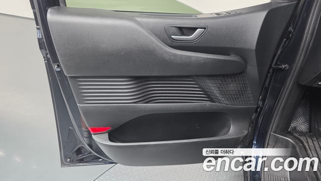Hyundai Staria Cargo 3-Seater Modern 2023 — фото 24