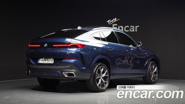 BMW X6 (G06) xDrive40i M Sport 2023 — фото 2