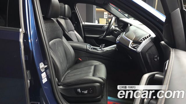 BMW X6 (G06) xDrive40i M Sport 2023 — фото 11