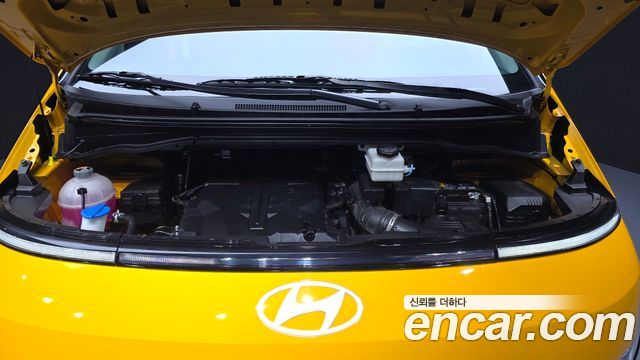 Hyundai Staria L3.5  Kinder Safety Car 15-Seater 2025 — фото 6