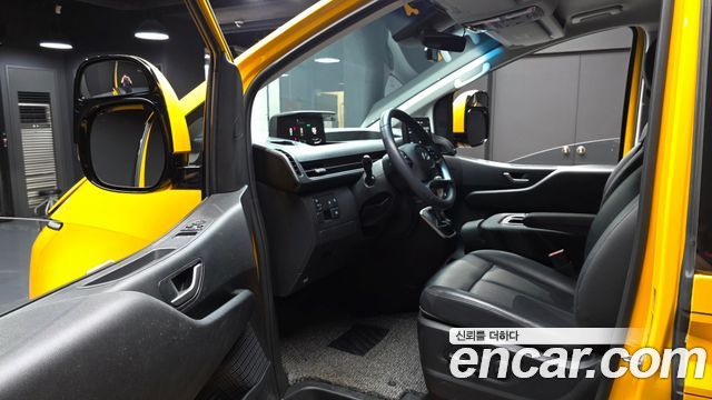 Hyundai Staria L3.5  Kinder Safety Car 15-Seater 2025 — фото 10