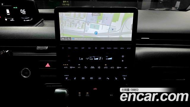 Hyundai Staria L3.5  Kinder Safety Car 15-Seater 2025 — фото 15