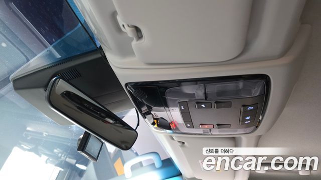 Hyundai Staria L3.5  Kinder Safety Car 15-Seater 2025 — фото 27