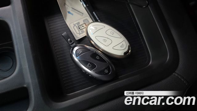 Hyundai Staria L3.5  Kinder Safety Car 15-Seater 2025 — фото 30