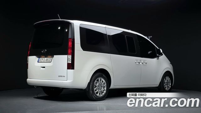 Hyundai Staria Cargo 5-Seater Modern 2023 — фото 2