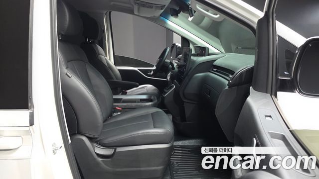 Hyundai Staria Cargo 5-Seater Modern 2023 — фото 11