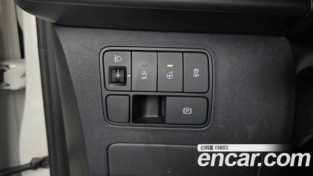 Hyundai Staria Cargo 5-Seater Modern 2023 — фото 18