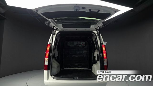 Hyundai Staria Cargo 5-Seater Modern 2023 — фото 20