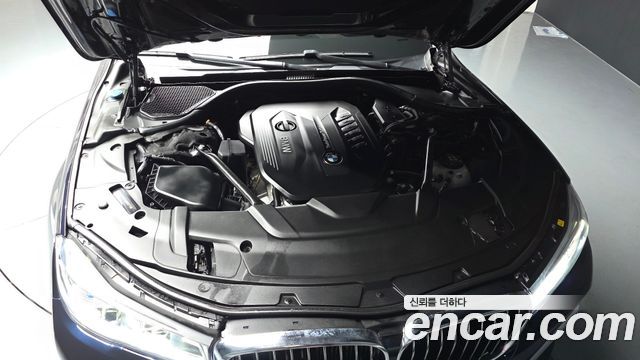 BMW 7 Series (G11) 730Ld xDrive M Sport 2017 — фото 6