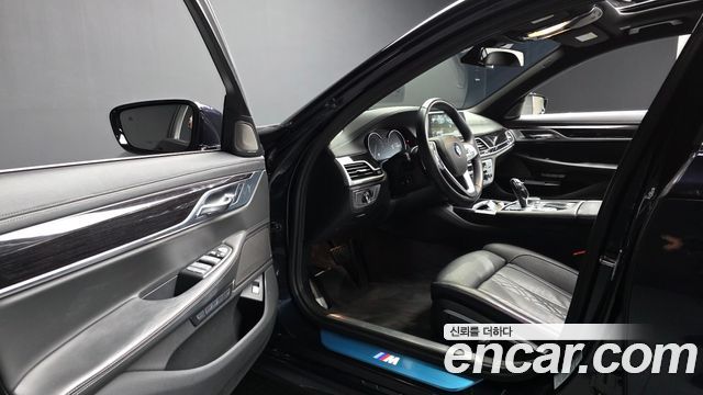 BMW 7 Series (G11) 730Ld xDrive M Sport 2017 — фото 10