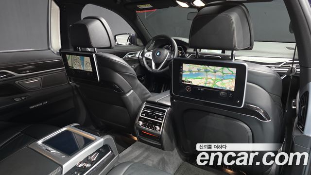BMW 7 Series (G11) 730Ld xDrive M Sport 2017 — фото 18