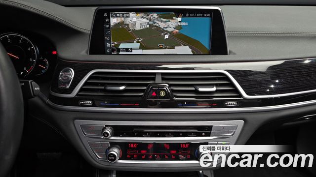 BMW 7 Series (G11) 730Ld xDrive M Sport 2017 — фото 27