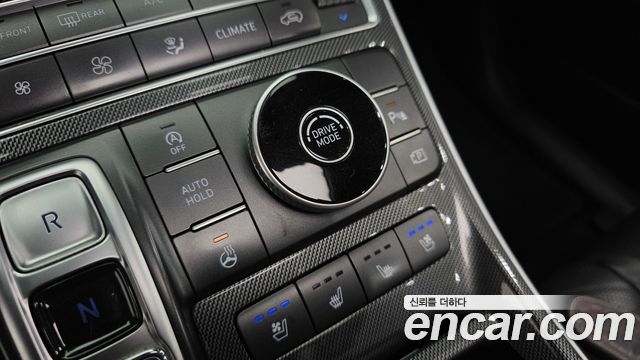 Hyundai Santa Fe Diesel 2.2 2WD Prestige 2021 — фото 18