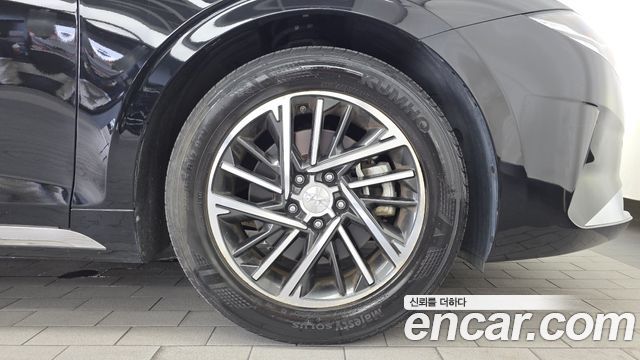 Hyundai Grandeur (IG) 2.5 Premium 2022 — фото 27