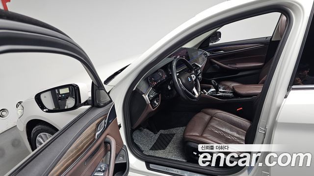 BMW 5 Series (G30) 530i xDrive Luxury 2021 — фото 10