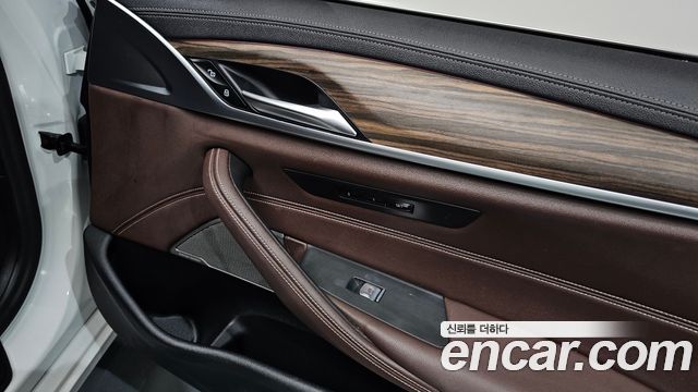 BMW 5 Series (G30) 530i xDrive Luxury 2021 — фото 33