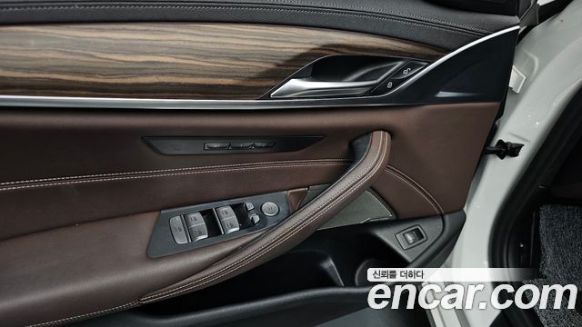 BMW 5 Series (G30) 530i xDrive Luxury 2021 — фото 34