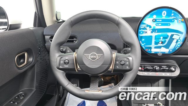 MINI Cooper C (IV) Classic 2025 — фото 17