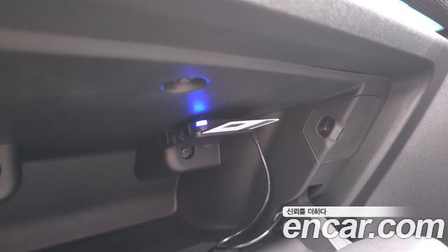MINI Cooper C (IV) Classic 2025 — фото 41