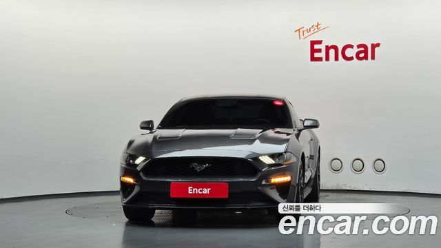 Ford Mustang Coupe 2019 — фото 3