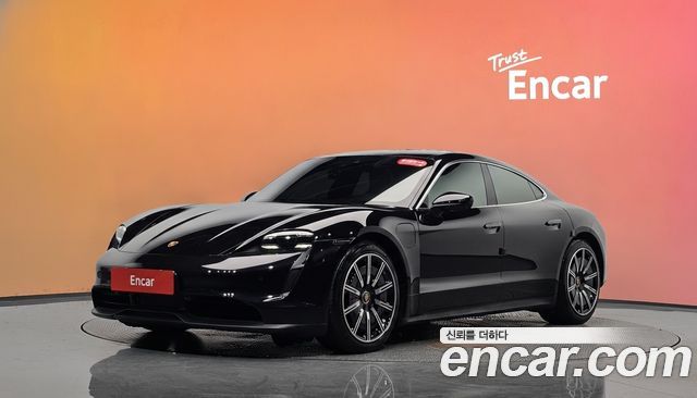 Porsche Taycan 4S