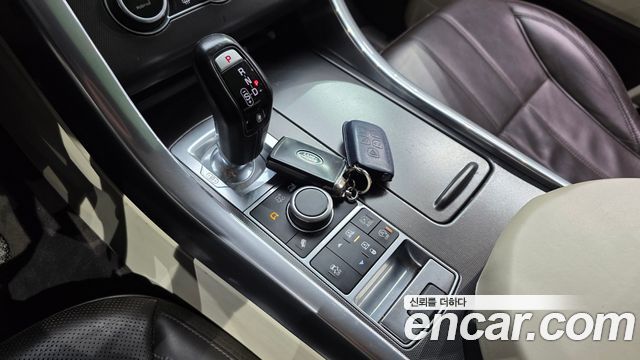 Land Rover Range Rover Sport (II) 3.0 SDV6 HSE Dynamic 2016 — фото 9