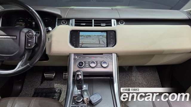 Land Rover Range Rover Sport (II) 3.0 SDV6 HSE Dynamic 2016 — фото 15