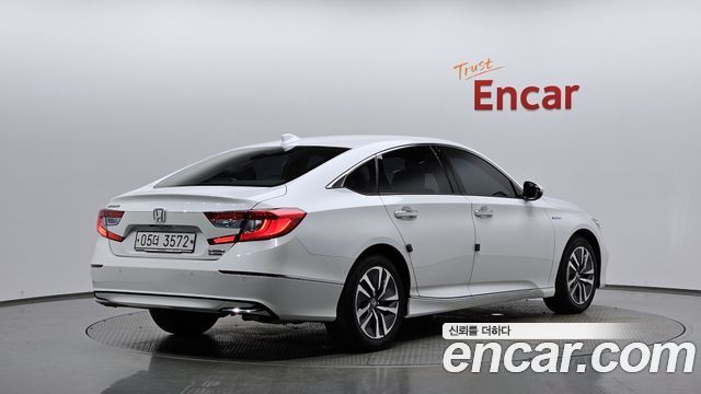 Honda Accord (X) 2.0 Hybrid Touring 2019 — фото 2