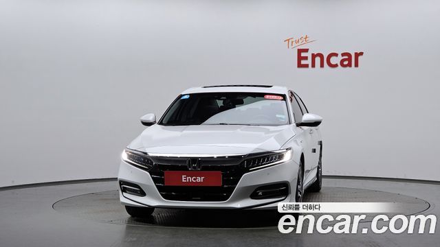Honda Accord (X) 2.0 Hybrid Touring 2019 — фото 3