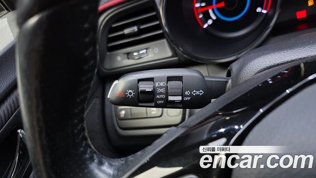 KG Mobility (SsangYong) Tivoli Air Diesel RX 2WD 2016 — фото 16